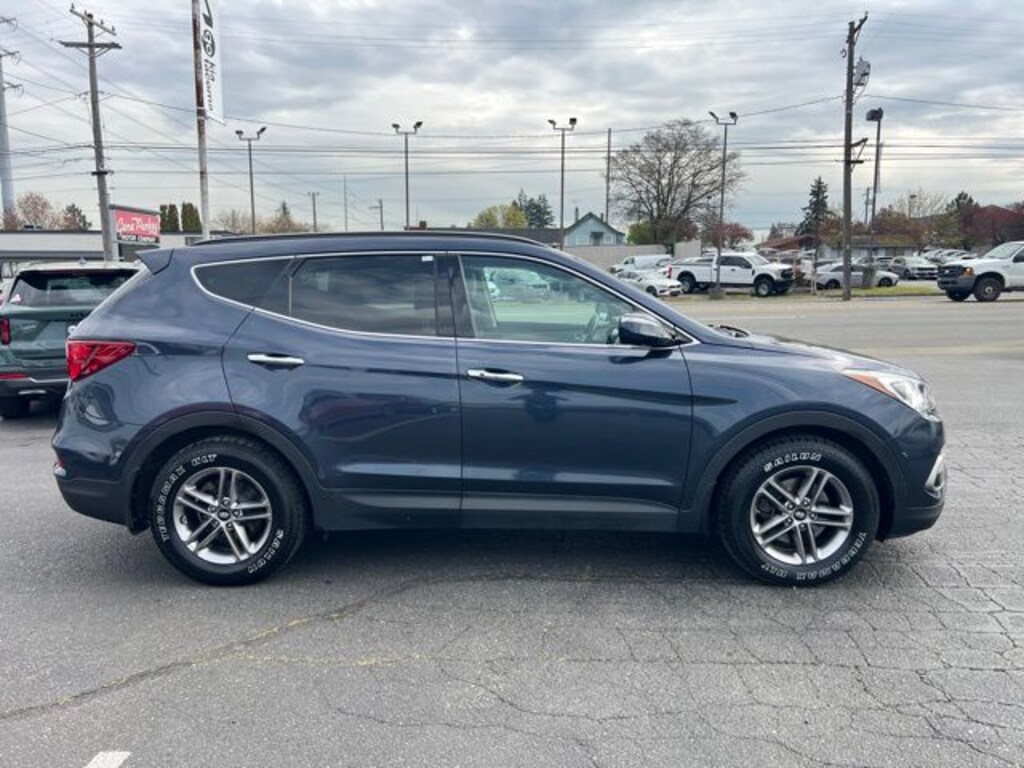 Used 2017 Hyundai Santa Fe Sport 2.4L SUV