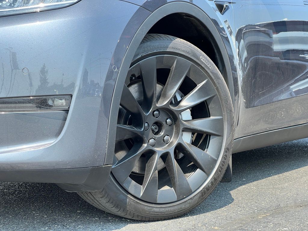 Used 2021 Tesla Model Y Long Range with VIN 5YJYGDEE7MF255455 for sale in Tacoma, WA