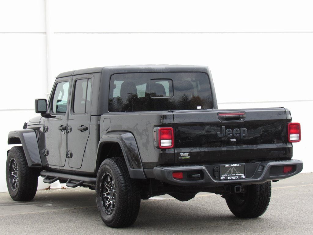 Used 2021 Jeep Gladiator Sport Truck Crew Cab