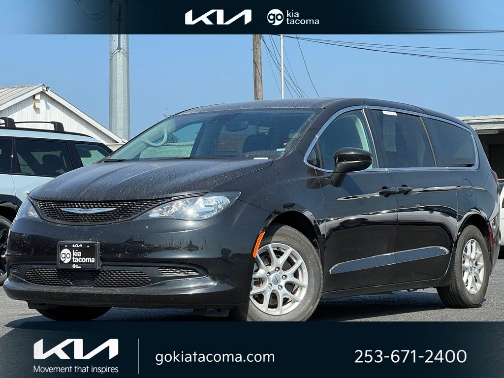 2023 Chrysler Voyager