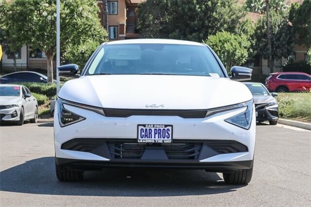 New 2025 Kia EV6 Light SUV