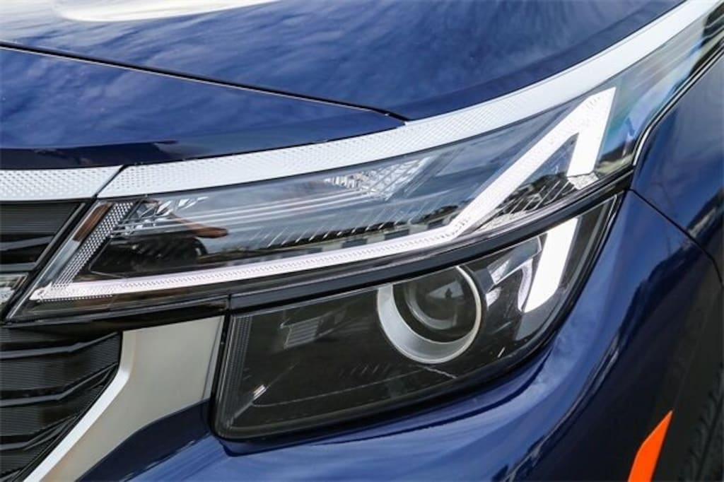 New 2026 Kia Seltos EX SUV