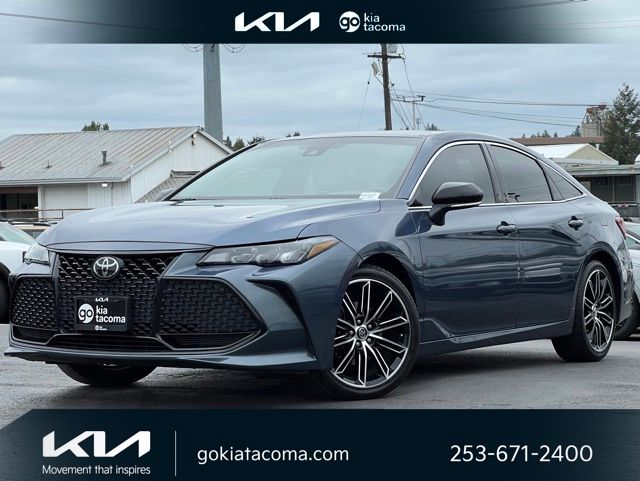 2019 Toyota Avalon XSE's photo