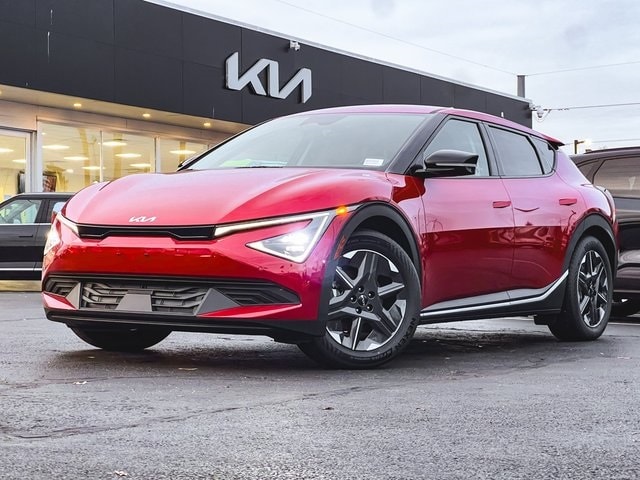 2025 Kia EV6 Light L/R's photo