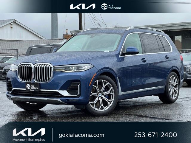 2021 BMW X7 xDrive40i's photo