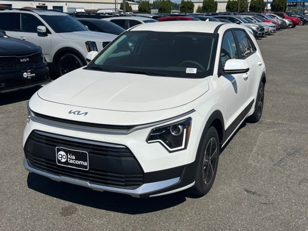 New 2026 Kia Niro LX SUV