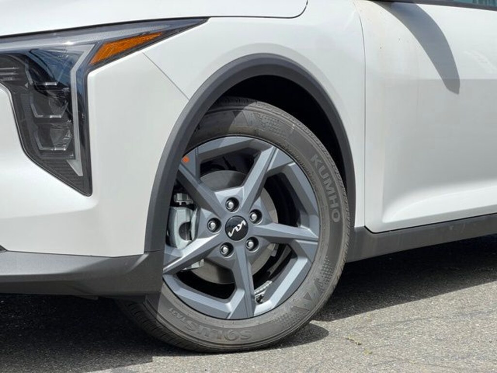New 2026 Kia K4 LXS Sedan