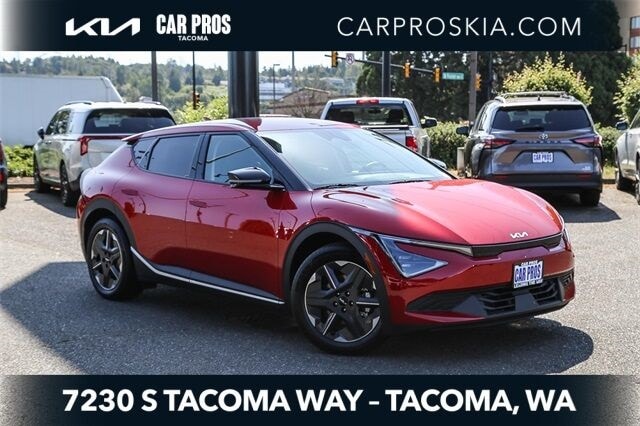 2025 Kia EV6 Light L/R's photo