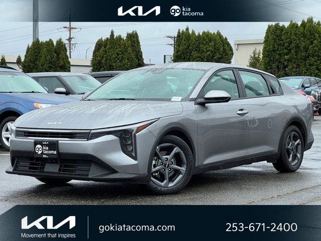2025 Kia K4 LXS AT's photo