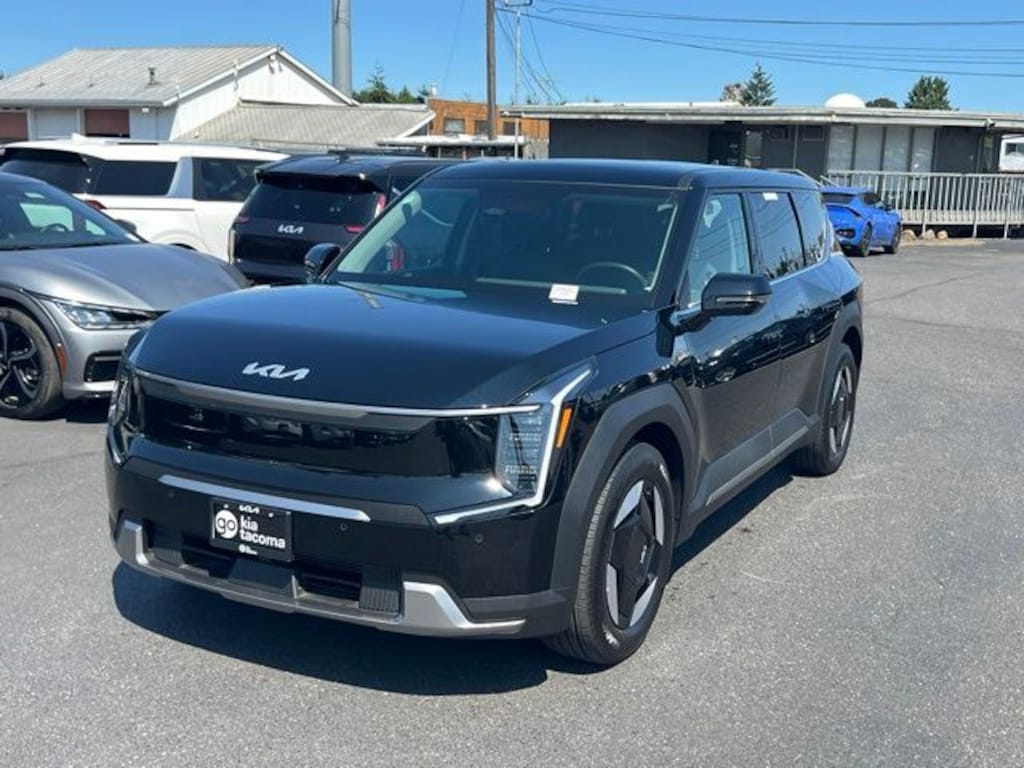 Used 2026 Kia EV9 Light Long Range SUV