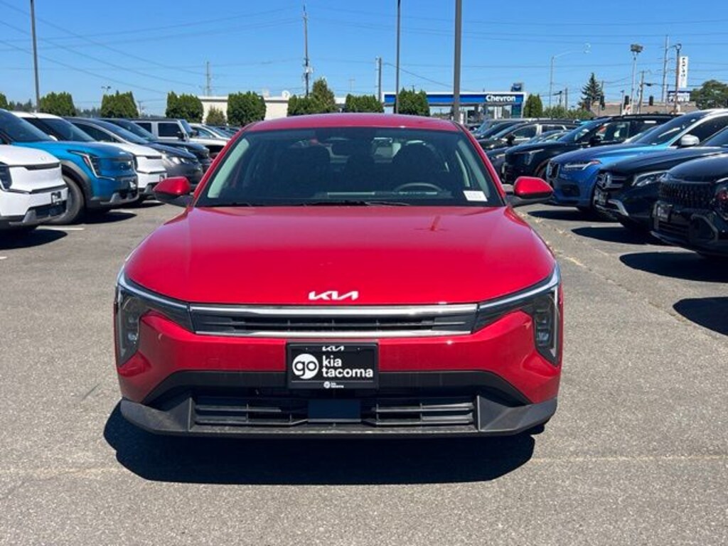 New 2026 Kia K4 LXS Sedan