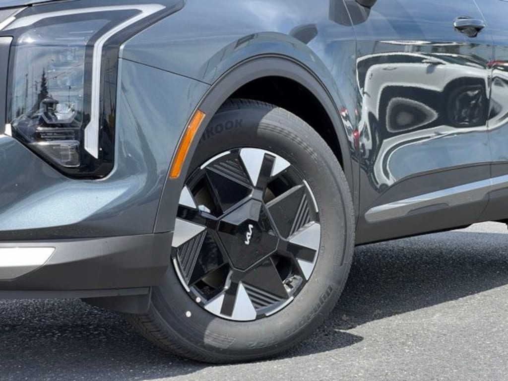 New 2026 Kia Sportage Hybrid LX SUV