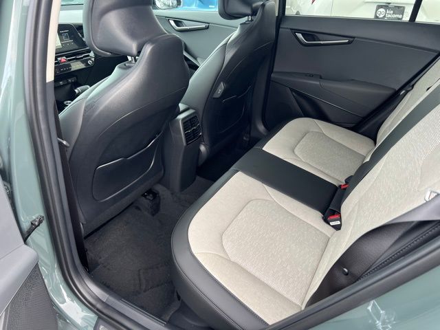 2025 Kia Niro SX Touring - Photo 15