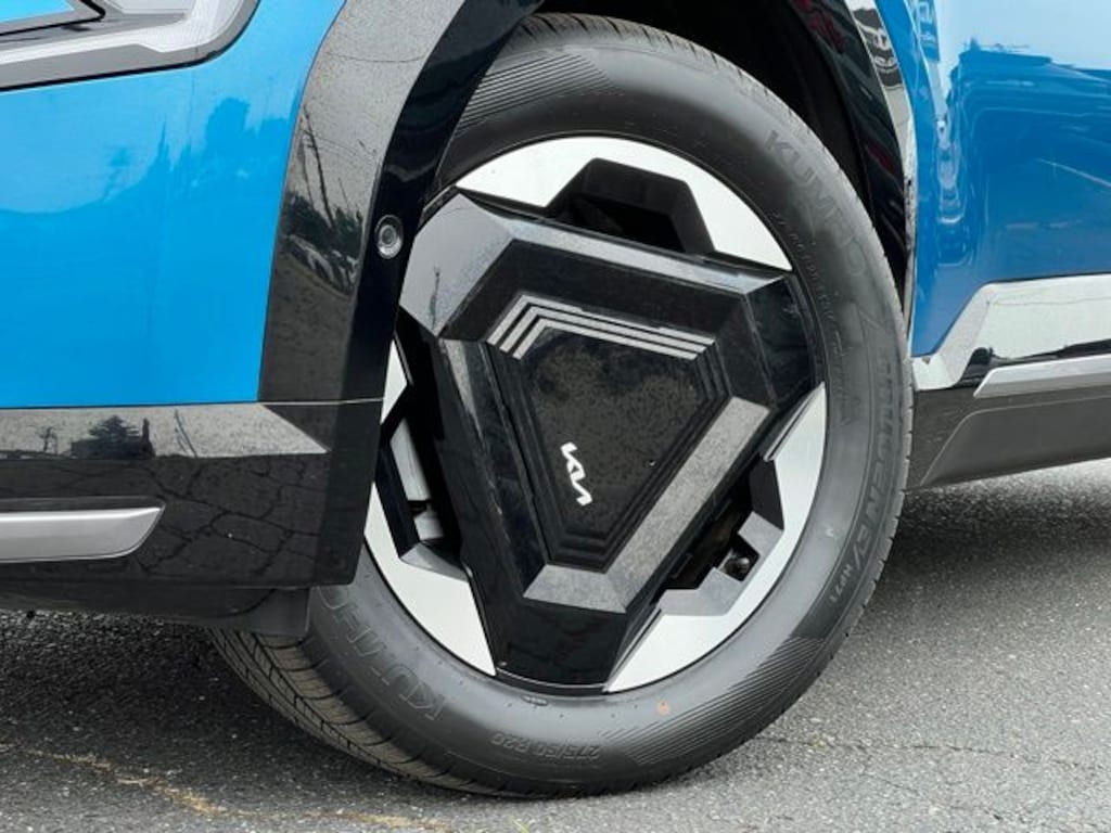Certified 2024 Kia EV9 Land SUV