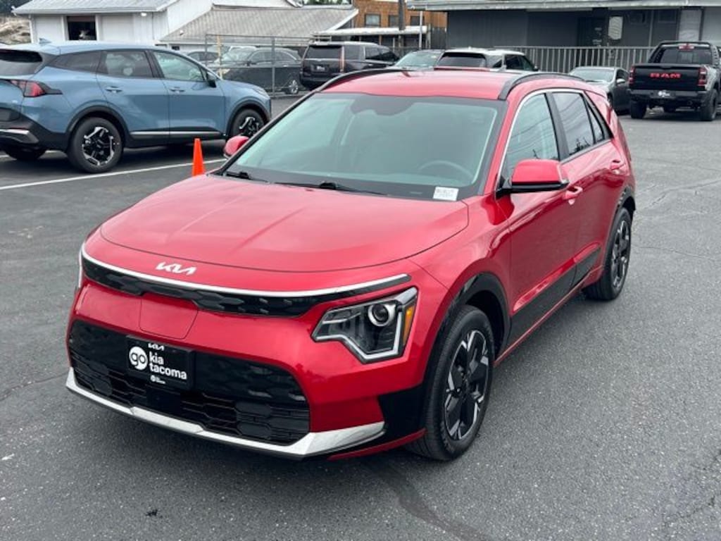 Certified 2025 Kia Niro EV Wind SUV