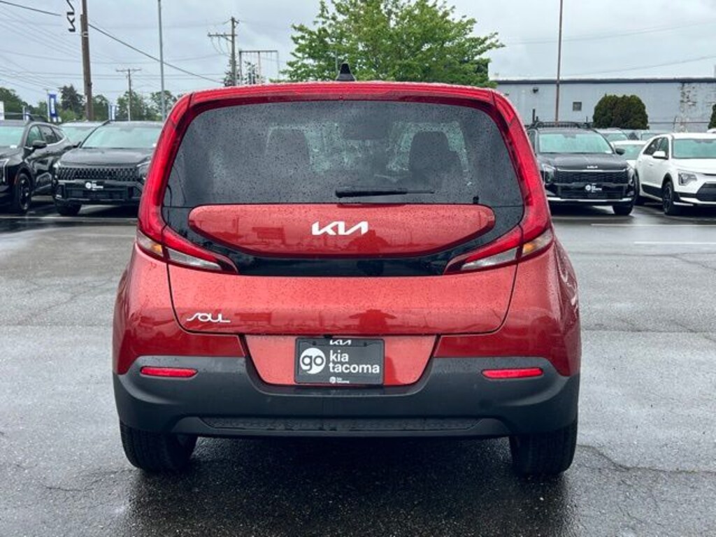 Certified 2022 Kia Soul LX Hatchback