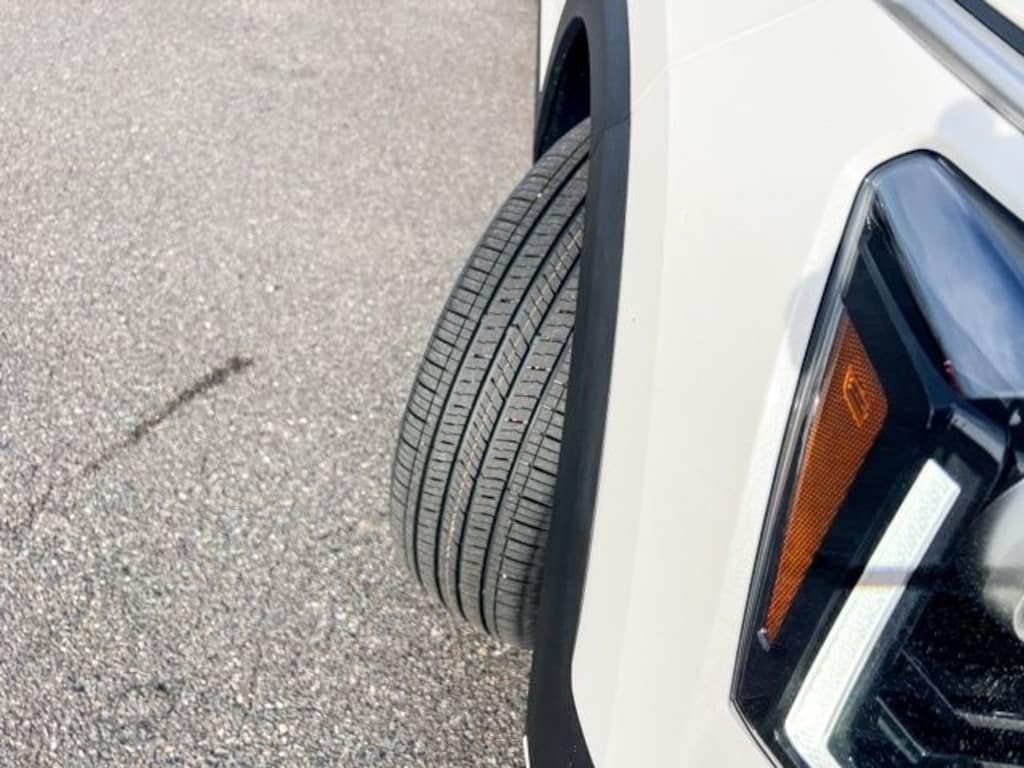 New 2026 Kia Niro LX SUV