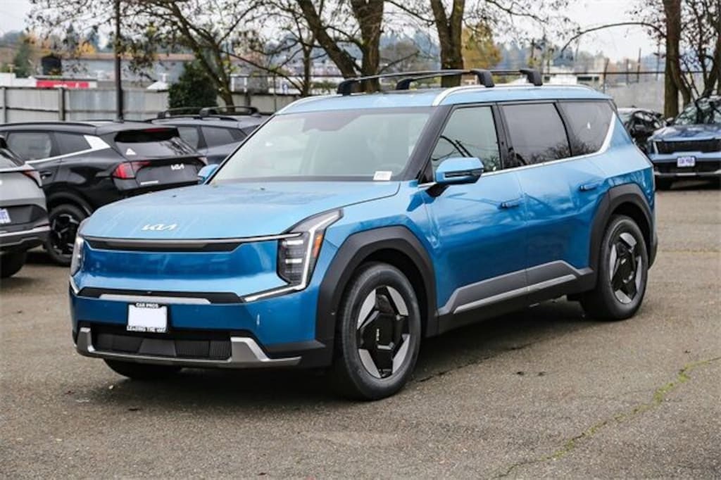 New 2026 Kia EV9 Wind SUV