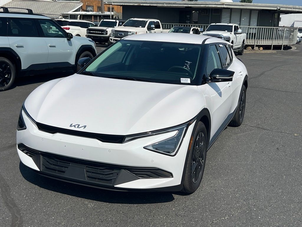 Certified 2025 Kia EV6 Light SUV