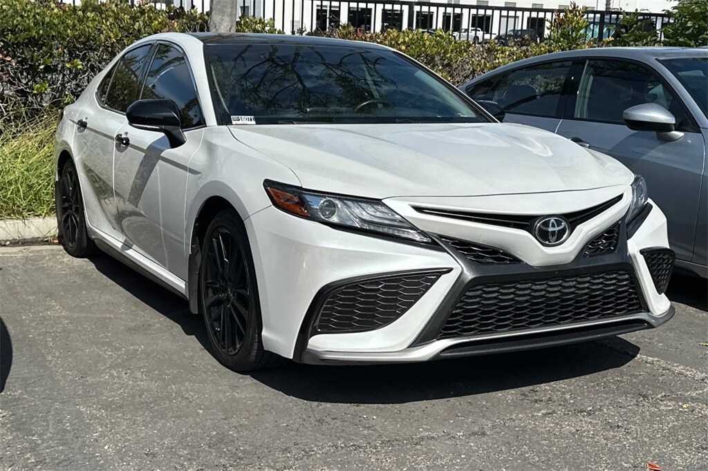 2022 Toyota Camry XSE photo 2