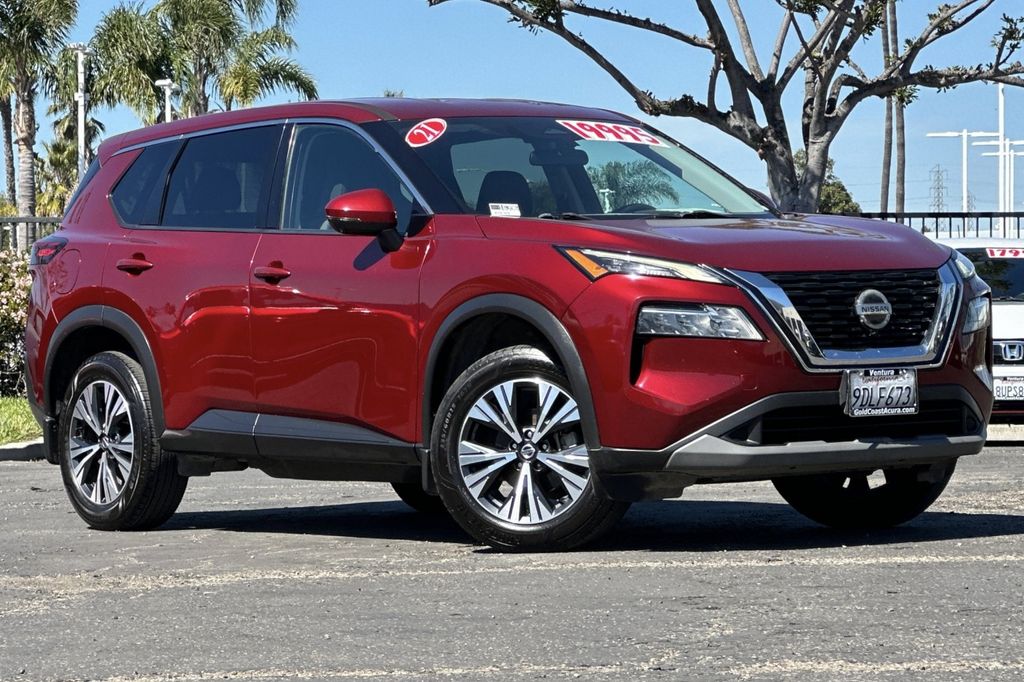 2021 Nissan Rogue SV photo 2