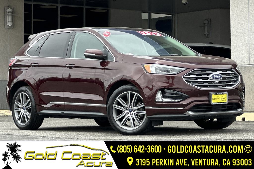 2019 Ford Edge Titanium's photo