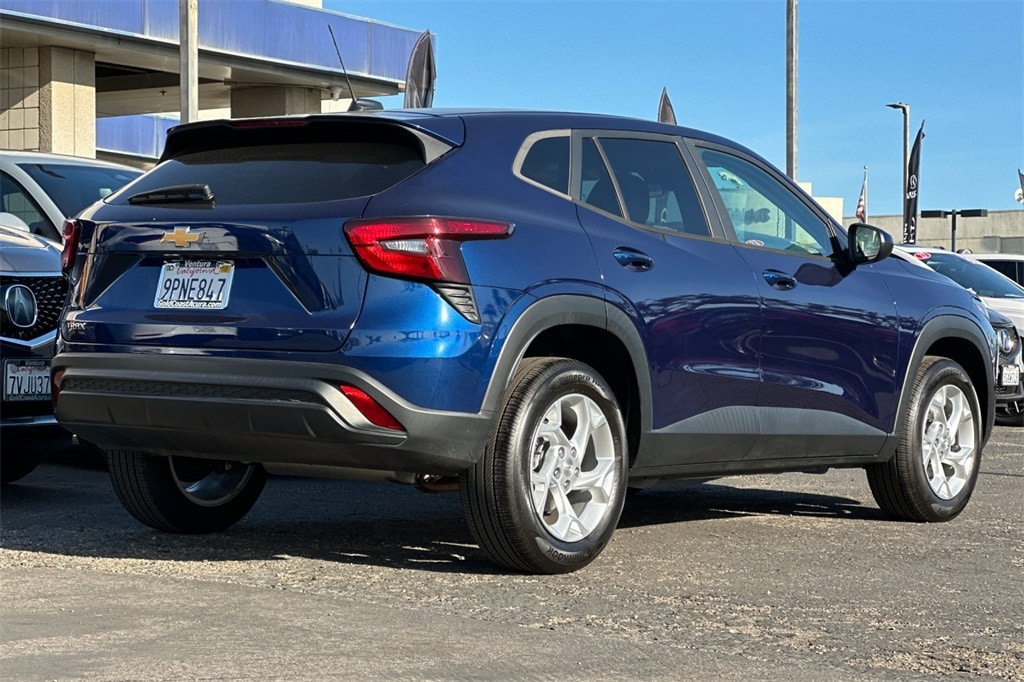 Used 2024 Chevrolet Trax LS SUV