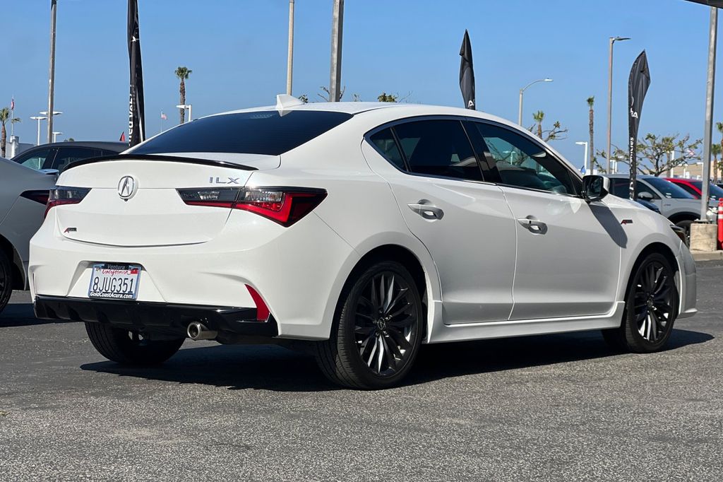 2019 Acura ILX Technology & A-SPEC Packages photo 4