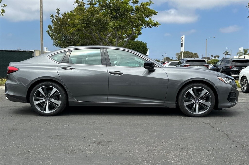 2025 Acura TLX Technology photo 2
