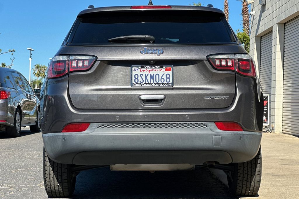 2018 Jeep Compass Sport FWD photo 5