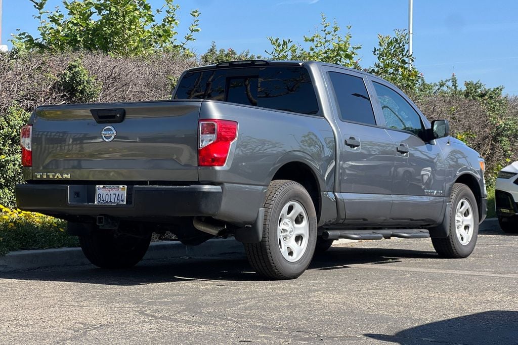 2021 Nissan Titan S photo 4
