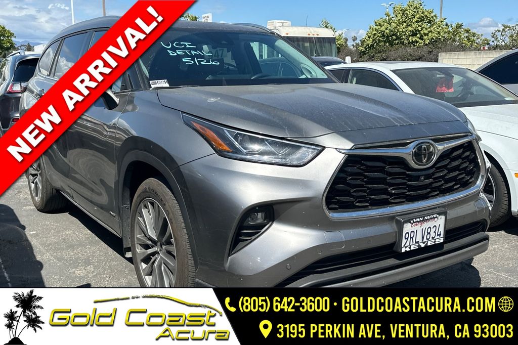 2025 Toyota Highlander Hybrid Limited 25th Edition AWD's photo