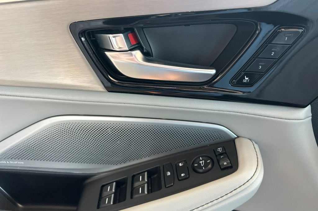 2025 Acura MDX Technology Package - Photo 8