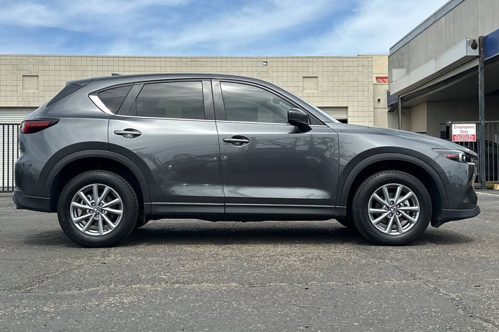 2023 Mazda CX-5 2.5 S Select Package photo 3
