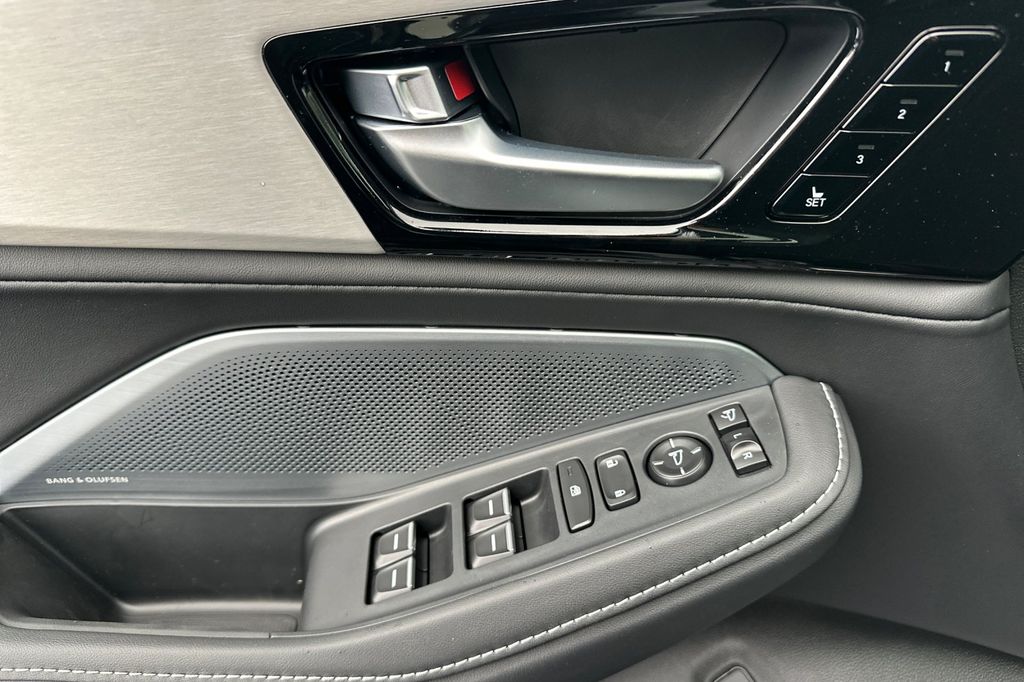 2026 Acura MDX Technology Package - Photo 7