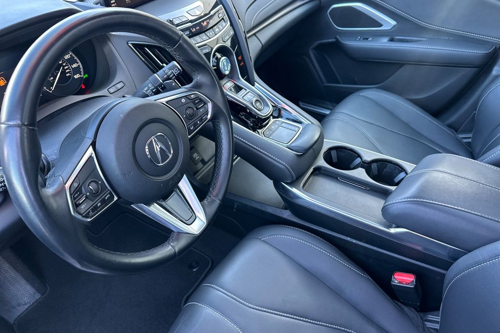 2025 Acura RDX SH-AWD photo 6