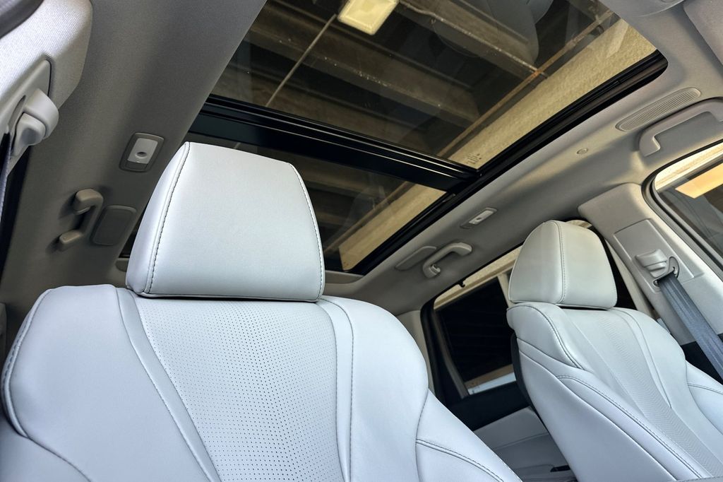 2025 Acura MDX Technology Package - Photo 15