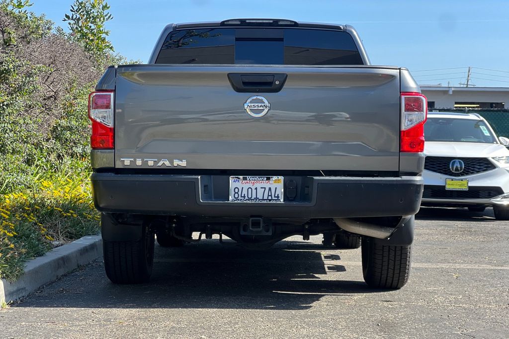 2021 Nissan Titan S photo 5