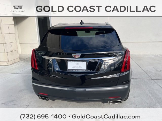 2025 Cadillac XT5 Luxury photo 2