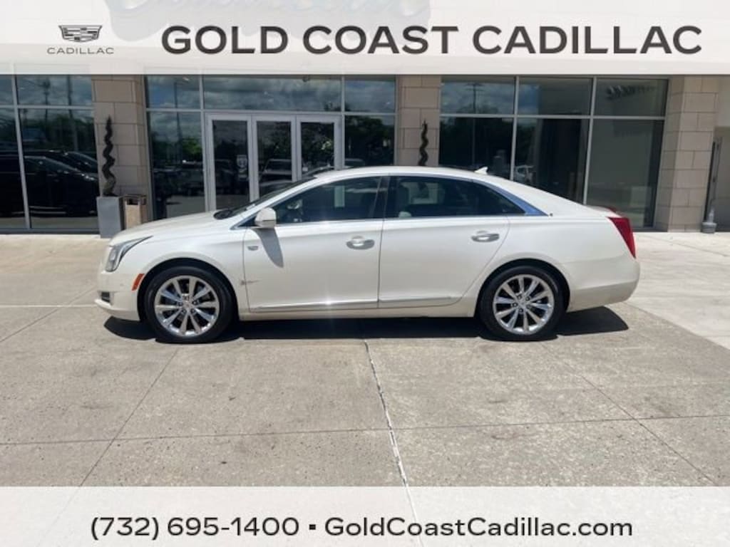 Used 2014 CADILLAC XTS Luxury Sedan