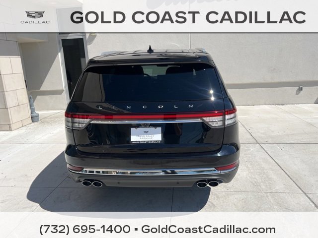 2022 Lincoln Aviator Black Label Reserve photo 3