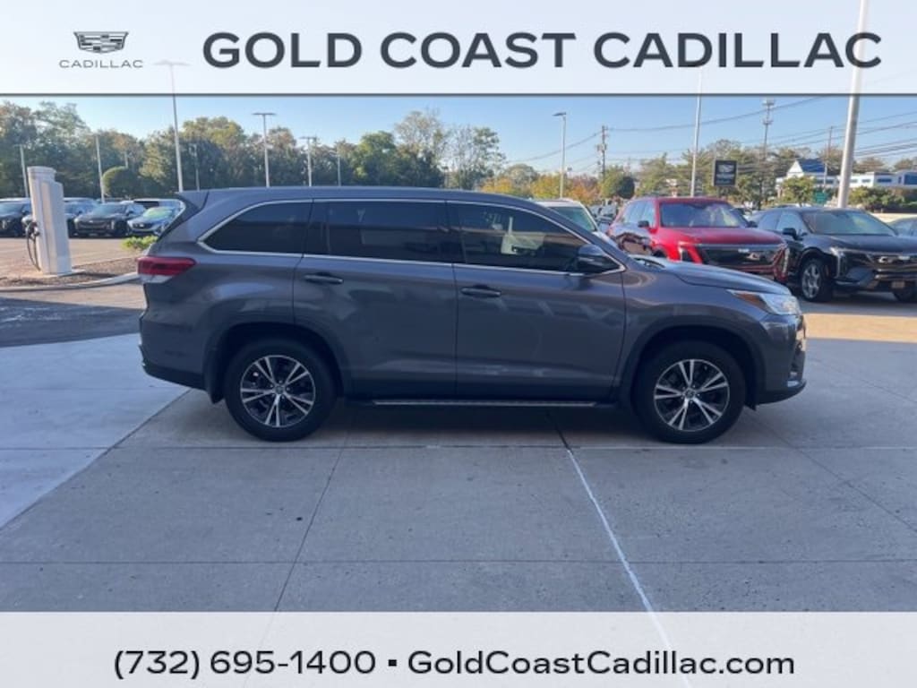 Used 2019 Toyota Highlander LE SUV