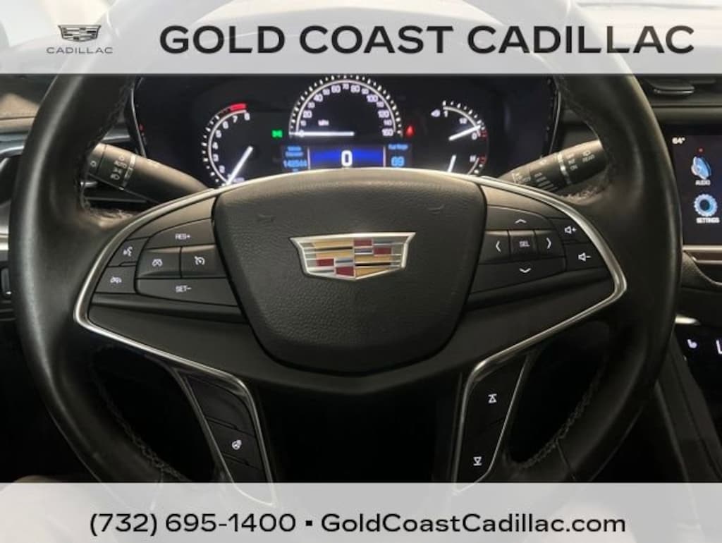 Used 2017 CADILLAC XT5 Luxury AWD SUV