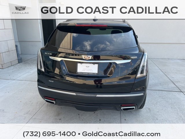 2022 Cadillac XT5 Sport photo 3