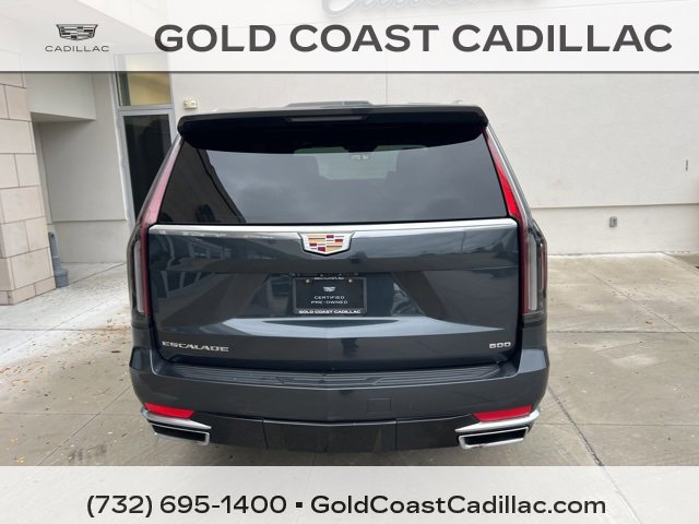 2022 Cadillac Escalade Premium Luxury photo 2