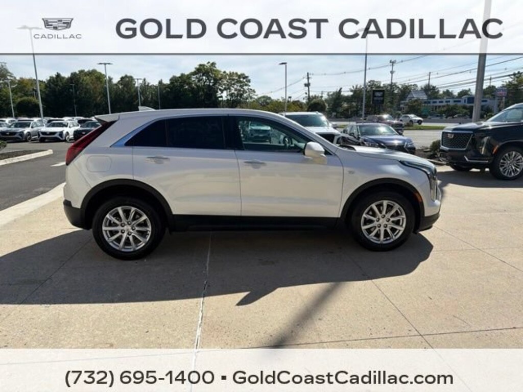 Used 2021 CADILLAC XT4 FWD Luxury SUV