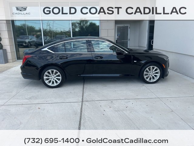 2022 Cadillac CT5 Luxury photo 3