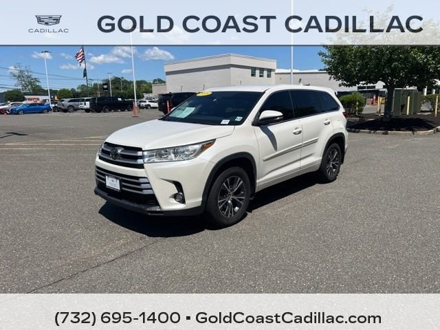 2018 Toyota Highlander LE Plus 4x4 V6's photo