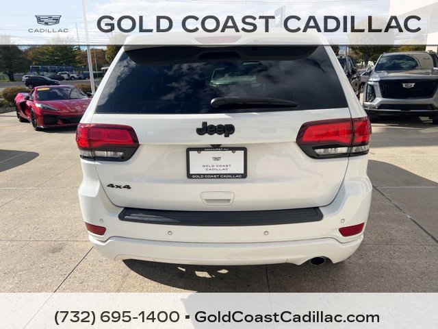 2021 Jeep Grand Cherokee Laredo X photo 3