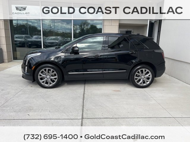 2020 Cadillac XT5 Sport photo 2